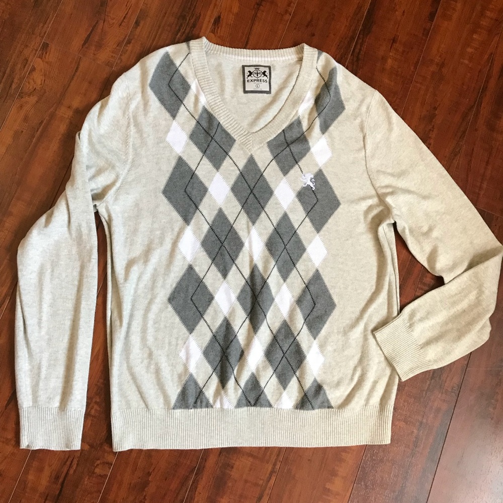 MEN’S EXPRESS V-NECK SWEATER
